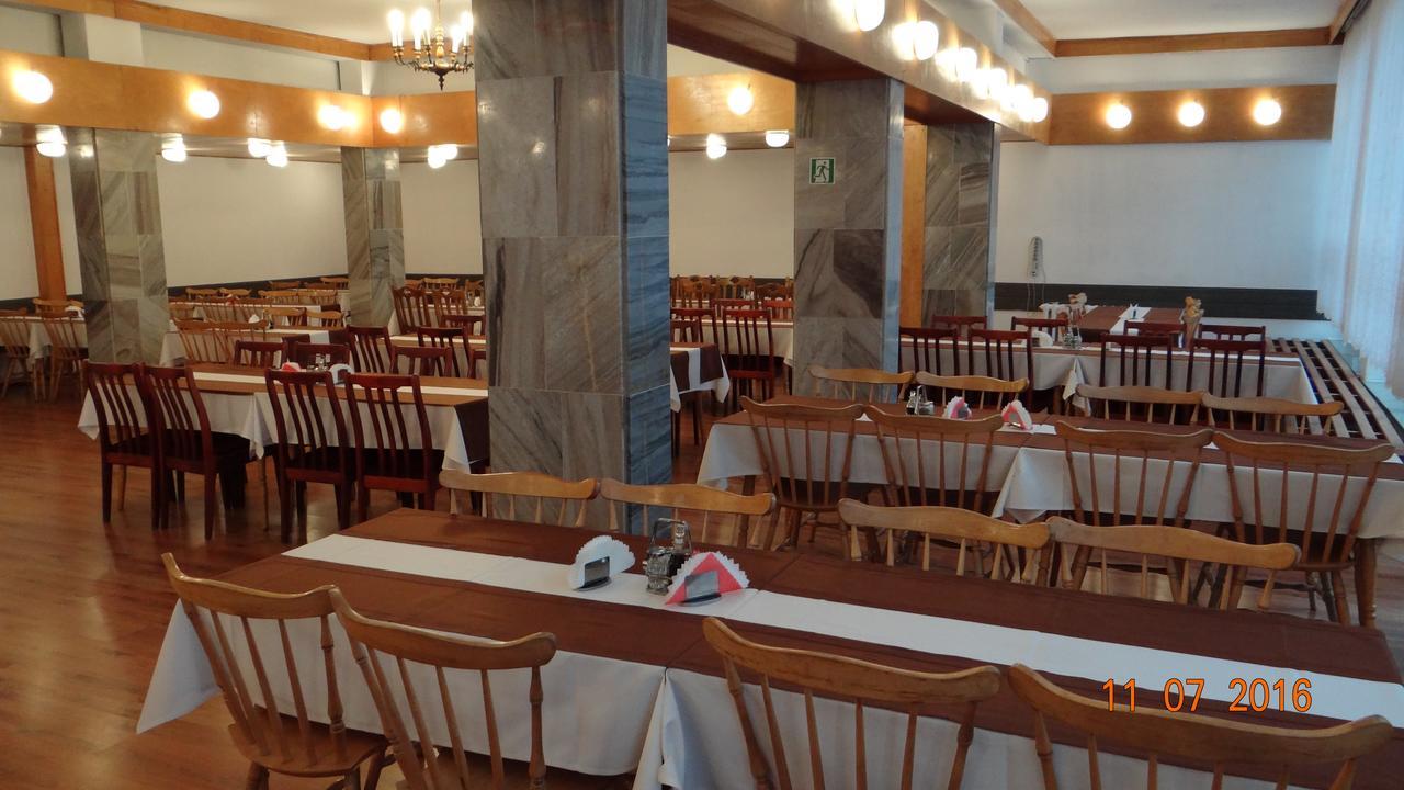 Gwarek Hotel Кудова-Здрой Екстериор снимка